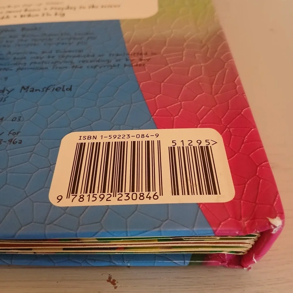 In a Spin : A BusyBugz Pop-up Book‎ Hardcover Christine Tagg